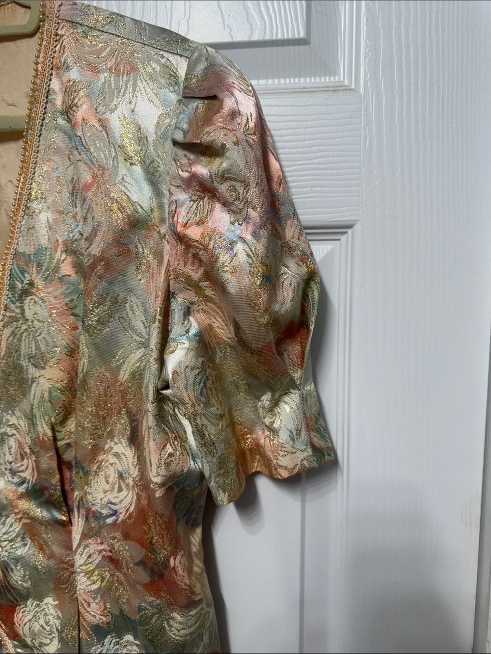 Vintage Floral 2 Piece Peach Midi Dress with Brocade Jacket - Picture 9 of 12